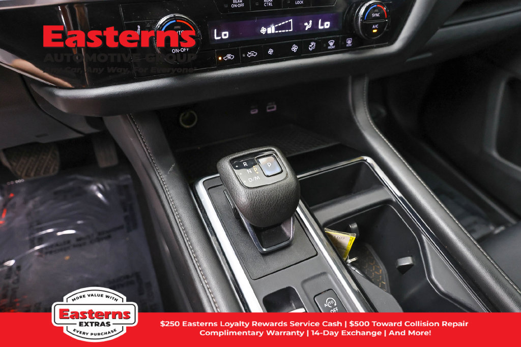 Used 2022 Nissan Pathfinder SV FWD image 14
