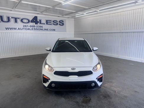 Used 2019 Kia Forte LXS FWD image 2