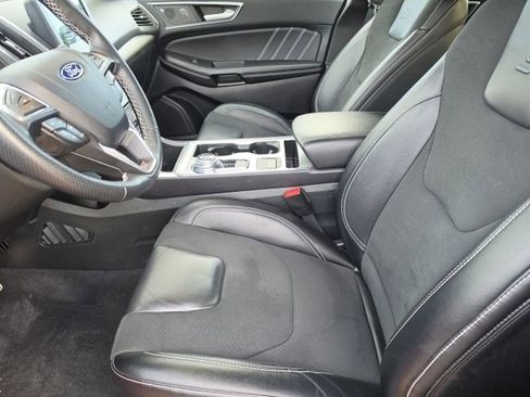Used 2024 Ford Edge ST image 9
