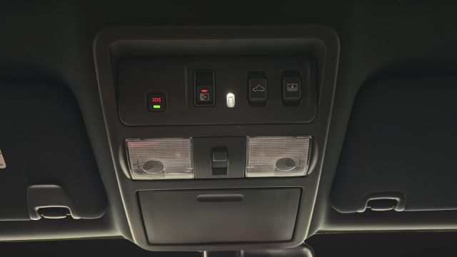 Used 2021 Nissan Titan PRO-4X w/ Pro-4x Convenience Package AWD/4WD image 30