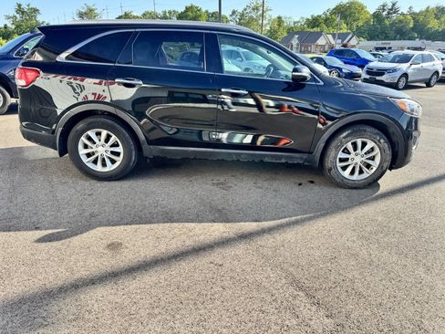 Used 2018 Kia Sorento FWD image 7