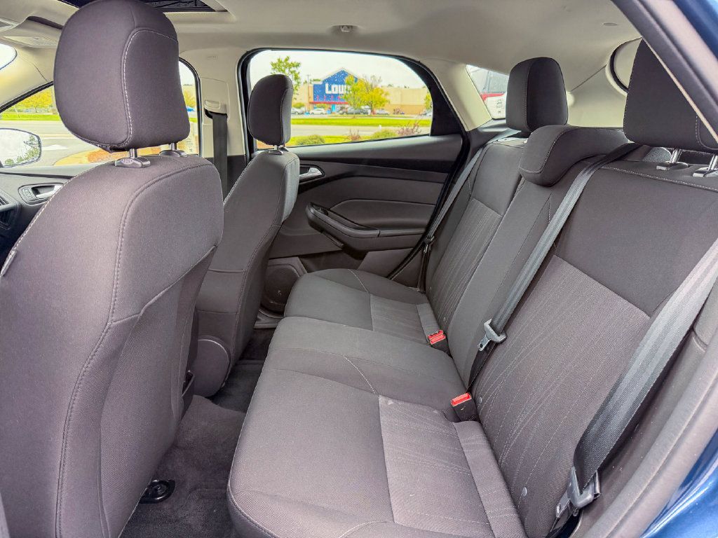 Used 2018 Ford Focus SEL FWD image 16