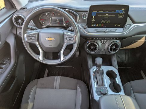 Used 2024 Chevrolet Blazer LT w/ Driver Confidence Package FWD image 9
