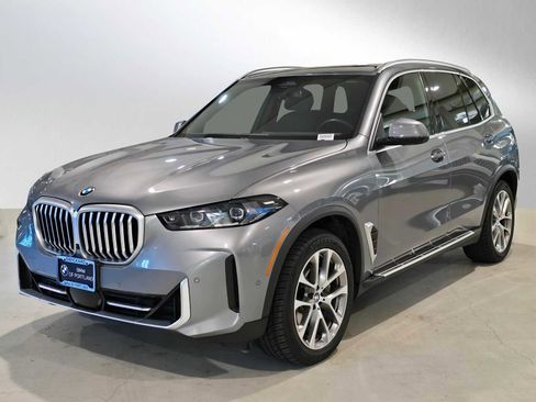 Used 2024 BMW X5 xDrive40i w/ Premium Package image 7