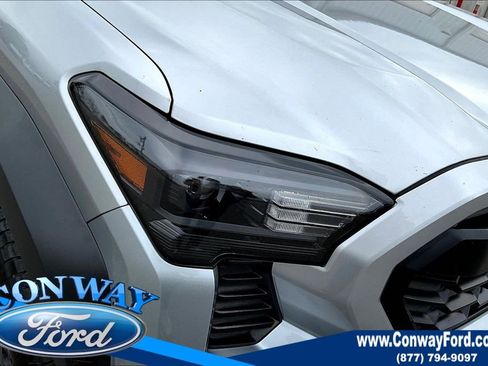 Used 2024 Toyota Tacoma TRD Off-Road image 34