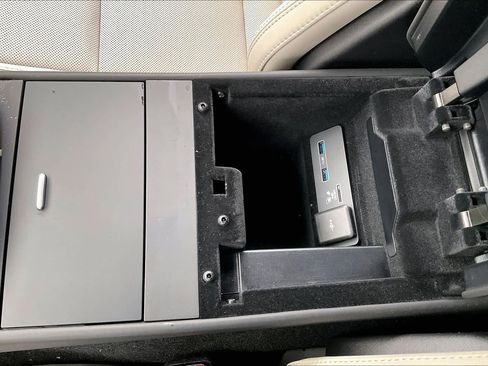 Used 2024 Jaguar F-TYPE R image 35