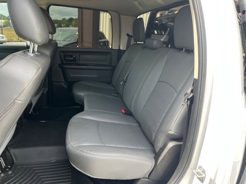 Used 2020 RAM 1500 Tradesman w/ Chrome Appearance Group image 19