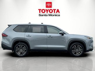 New 2026 Toyota Grand Highlander AWD Hybrid video 2