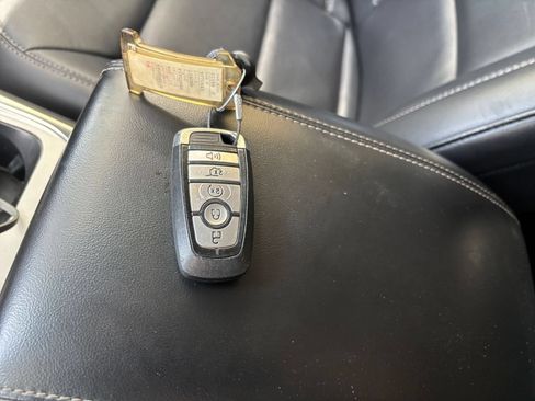 Used 2023 Ford Explorer XLT w/ Equipment Group 202A AWD/4WD image 27