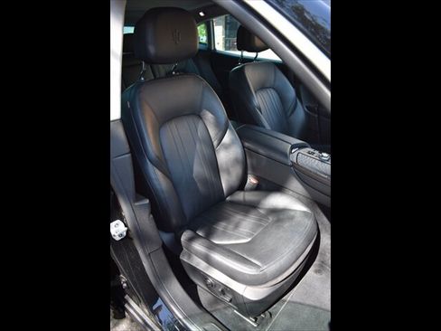 Used 2018 Maserati Levante AWD/4WD image 33