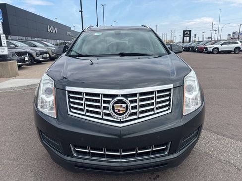 Used 2015 Cadillac SRX Luxury AWD/4WD image 2