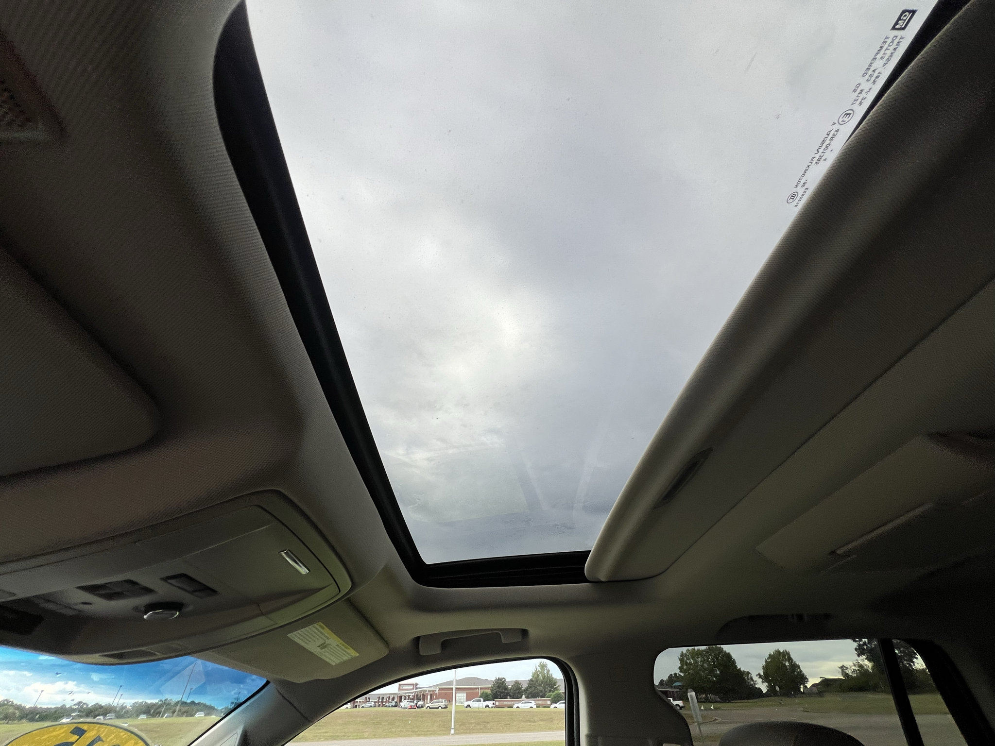 Used 2015 GMC Yukon SLT w/ Open Road Package RWD image 29