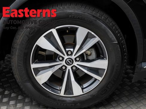 Used 2023 Nissan Murano SV image 29