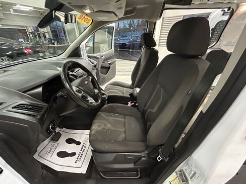 Used 2018 Ford Transit Connect XLT image 45
