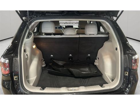 Used 2022 Jeep Compass Latitude w/ Convenience Group FWD image 12