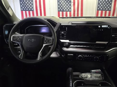 New 2026 Chevrolet Silverado 3500 LTZ w/ LTZ Plus Package AWD/4WD image 18