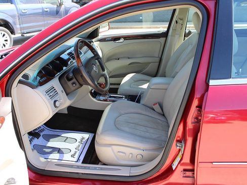 Used 2011 Buick Lucerne Super FWD image 12
