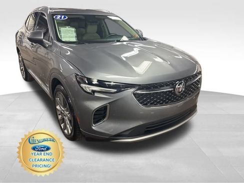 Used 2021 Buick Envision Avenir w/ Technology Package II image 2