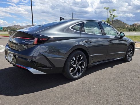 New 2025 Hyundai Sonata SEL image 4