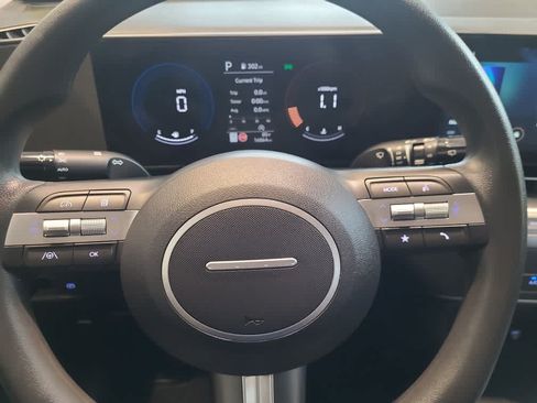 Used 2024 Hyundai Kona SE AWD/4WD image 12