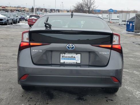 Used 2021 Toyota Prius LE image 6