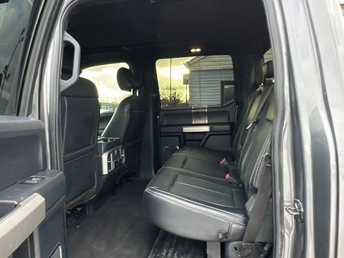 Used 2022 Ford F250 Lariat w/ Black Appearance Package image 13