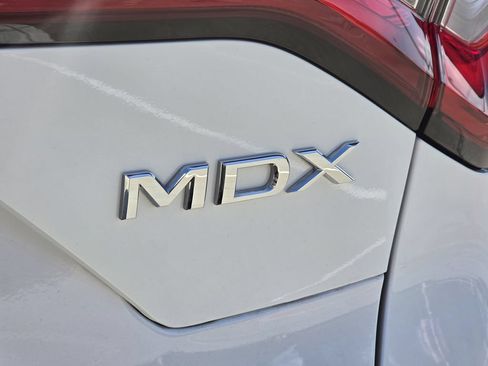 Used 2024 Acura MDX w/ Technology Package FWD image 11