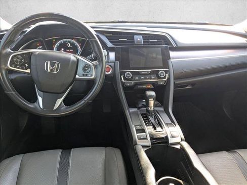Used 2018 Honda Civic Touring image 15