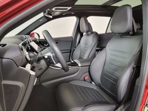 Certified 2025 Mercedes-Benz GLC 300 4MATIC image 15