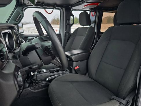 Used 2018 Jeep Wrangler Unlimited Sport S image 18