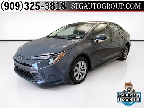 Used 2025 Toyota Corolla LE FWD image 1