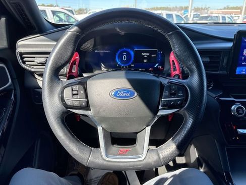 Certified 2022 Ford Explorer ST w/ ST Street Pack image 34