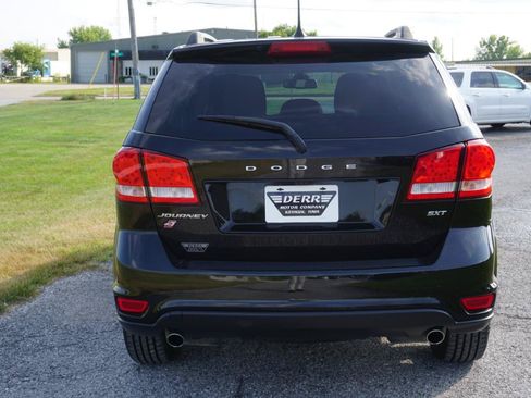 Used 2018 Dodge Journey SXT w/ Connectivity Group AWD/4WD image 18