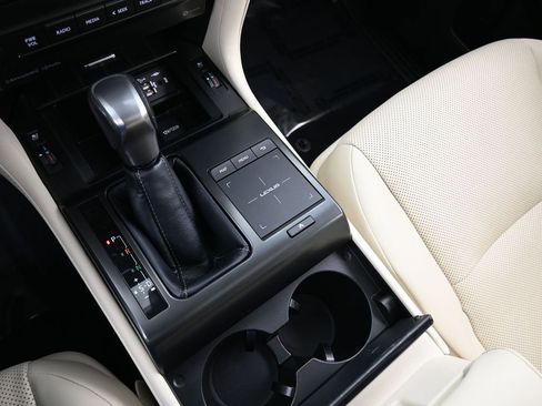 Used 2023 Lexus GX 460 Premium image 28