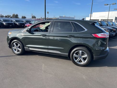 Used 2022 Ford Edge SEL w/ Convenience Package image 3