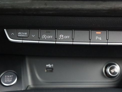 Used 2019 Audi A4 2.0T Premium FWD image 39