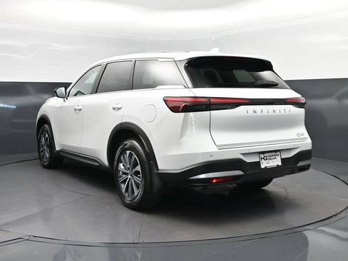 Used 2026 INFINITI QX60 Pure w/ Cargo Package FWD image 5