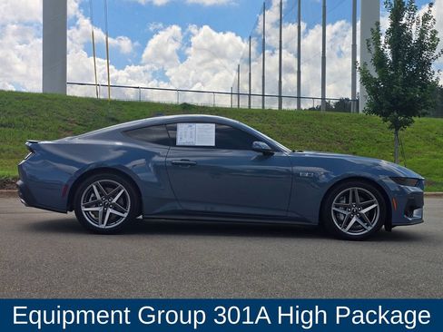 Used 2025 Ford Mustang GT RWD image 2