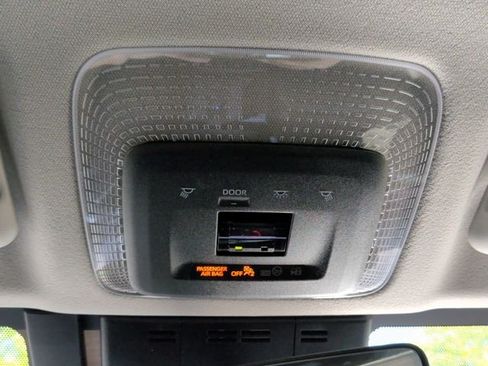 New 2026 Toyota Prius Plug-In Hybrid FWD image 27