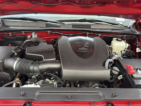 Used 2021 Toyota Tacoma TRD Off-Road image 36