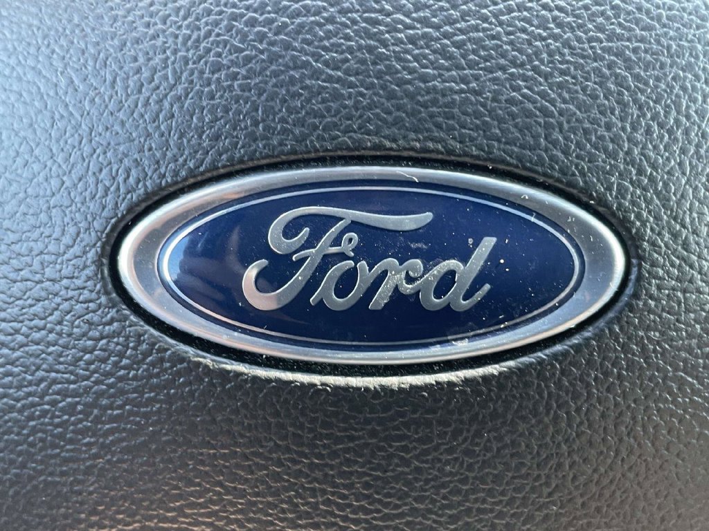 Certified 2023 Ford Explorer XLT RWD image 28