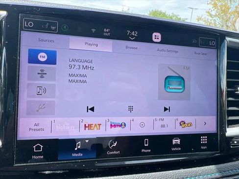 Certified 2021 Chrysler Pacifica Touring-L w/ Uconnect Theater Family Group FWD image 45