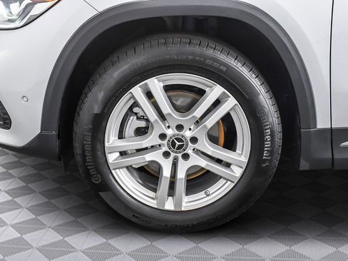 Used 2022 Mercedes-Benz GLA 250 w/ Premium Package Lite image 35