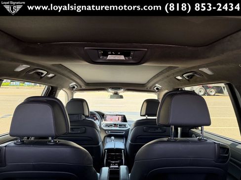Used 2021 BMW X7 M50i w/ Executive Package AWD/4WD image 16