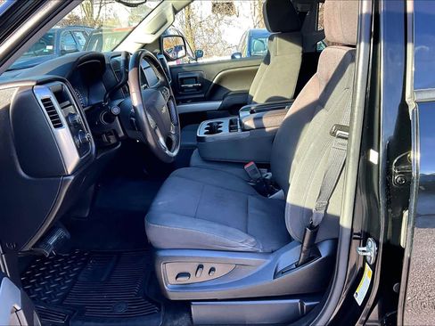 Used 2018 Chevrolet Silverado 1500 LT w/ All Star Edition image 8