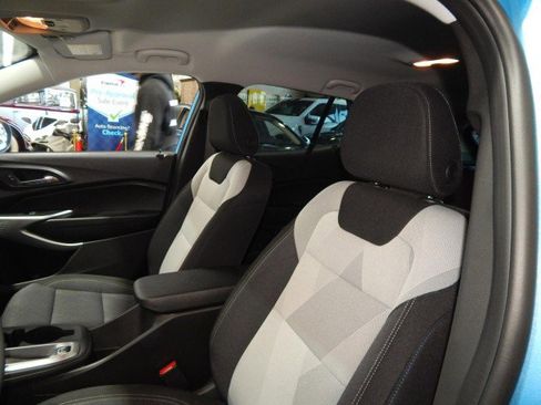 Used 2026 Chevrolet Trax LS image 18