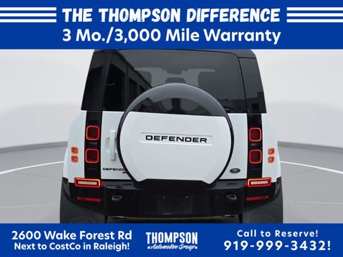 Used 2022 Land Rover Defender 110 X-Dynamic HSE AWD/4WD image 4
