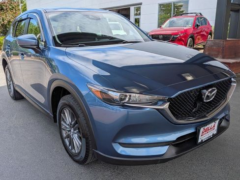 Used 2017 MAZDA CX-5 Touring AWD/4WD image 4