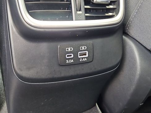 Used 2024 Subaru Outback Premium AWD/4WD image 21