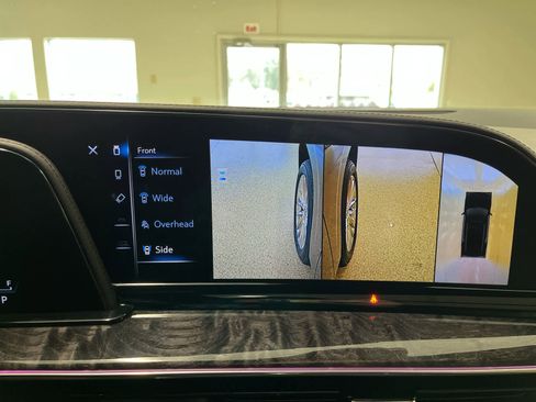 Used 2023 Cadillac Escalade Premium Luxury image 48